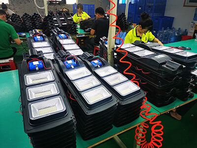 Solar Street lights manufacturer workshop production