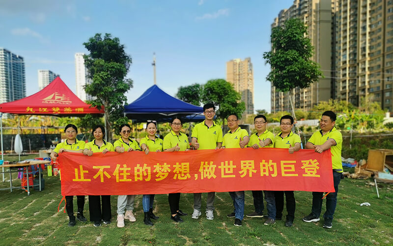 Judn Solar Sales team group photo